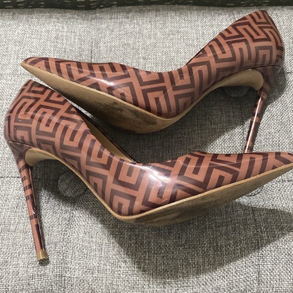 Steve Madden Vala Heels in Camel SZ 6 - Picture 3 of 11